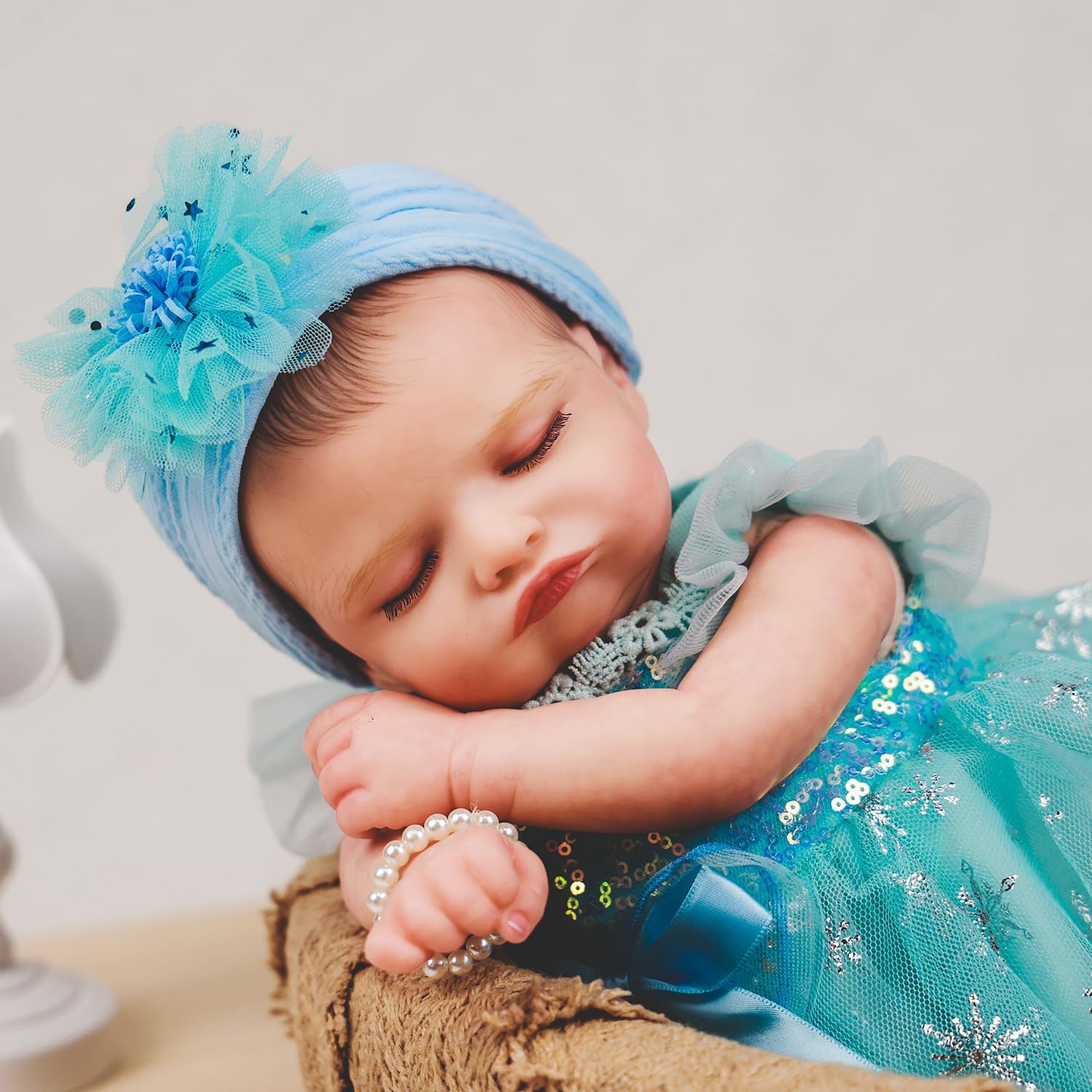 HOOMAI Realistic Reborn Baby Dolls Lifelike 20-Inch Newborn Sleeping Girl Vinyl Real Life Dolls Soft Cloth Body with Feeding Accessories Gift Box for Kids Age 3+