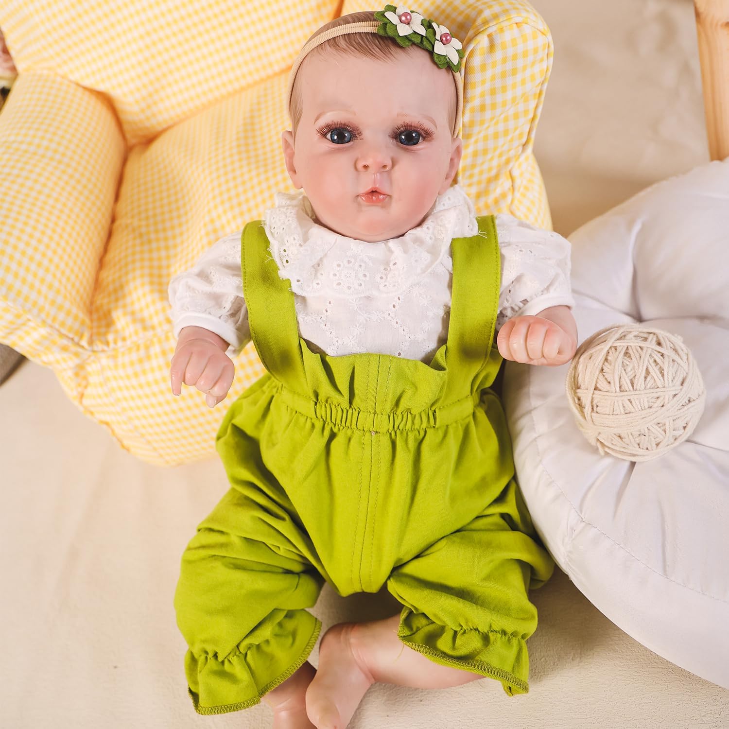 HOOMAI Reborn Baby Dolls 18" Realistic Girl Doll Lifelike White Dolls Look Like Real Silicone Limbs with Cloth Body Birthday Set for Kids Age 3+