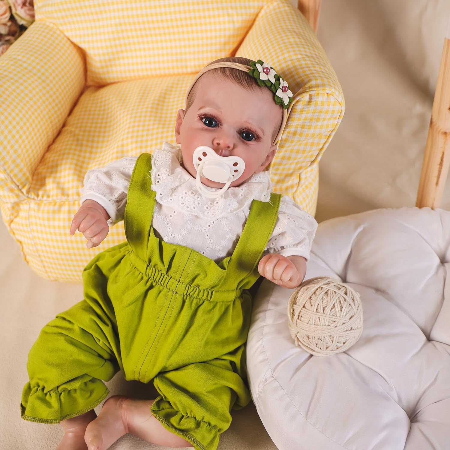 HOOMAI Reborn Baby Dolls 18" Realistic Girl Doll Lifelike White Dolls Look Like Real Silicone Limbs with Cloth Body Birthday Set for Kids Age 3+