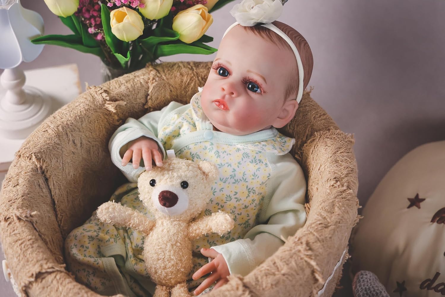 HOOMAI Realistic Reborn Baby Dolls Realistic 18" Newborn Girl Silicone Dolls Soft Cloth Body with Feeding Accessories Gift Box for Kids Age 3+